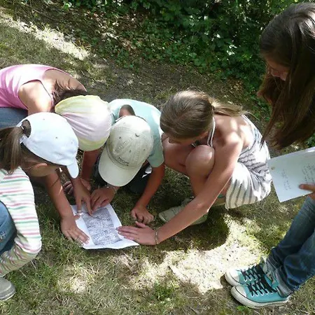 A - Terrasse Et Salon De Jardin - Api-1-52-363 Kemping Chaille-Les-Marais