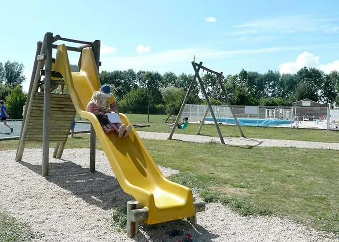 A - Terrasse Et Salon De Jardin - Api-1-52-363 אתר קמפינג *