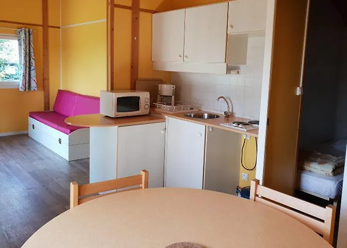 A - Terrasse Et Salon De Jardin - Api-1-52-363 אתר קמפינג *