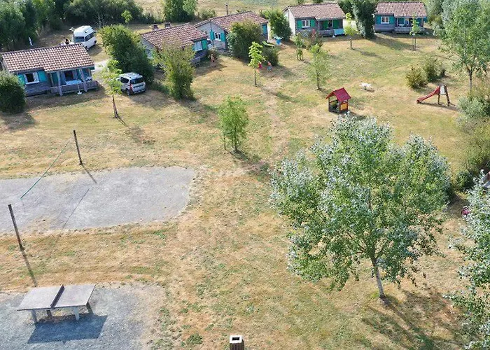 אתר קמפינג A - Terrasse Et Salon De Jardin - Api-1-52-363