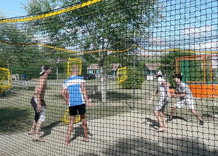 A - Terrasse Et Salon De Jardin - Api-1-52-363 אתר קמפינג